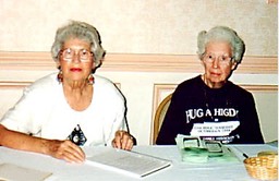 Helen Higdon Allison and Jessie Higdon Wilkie wearing her "Hug-a-Higdon" shirt